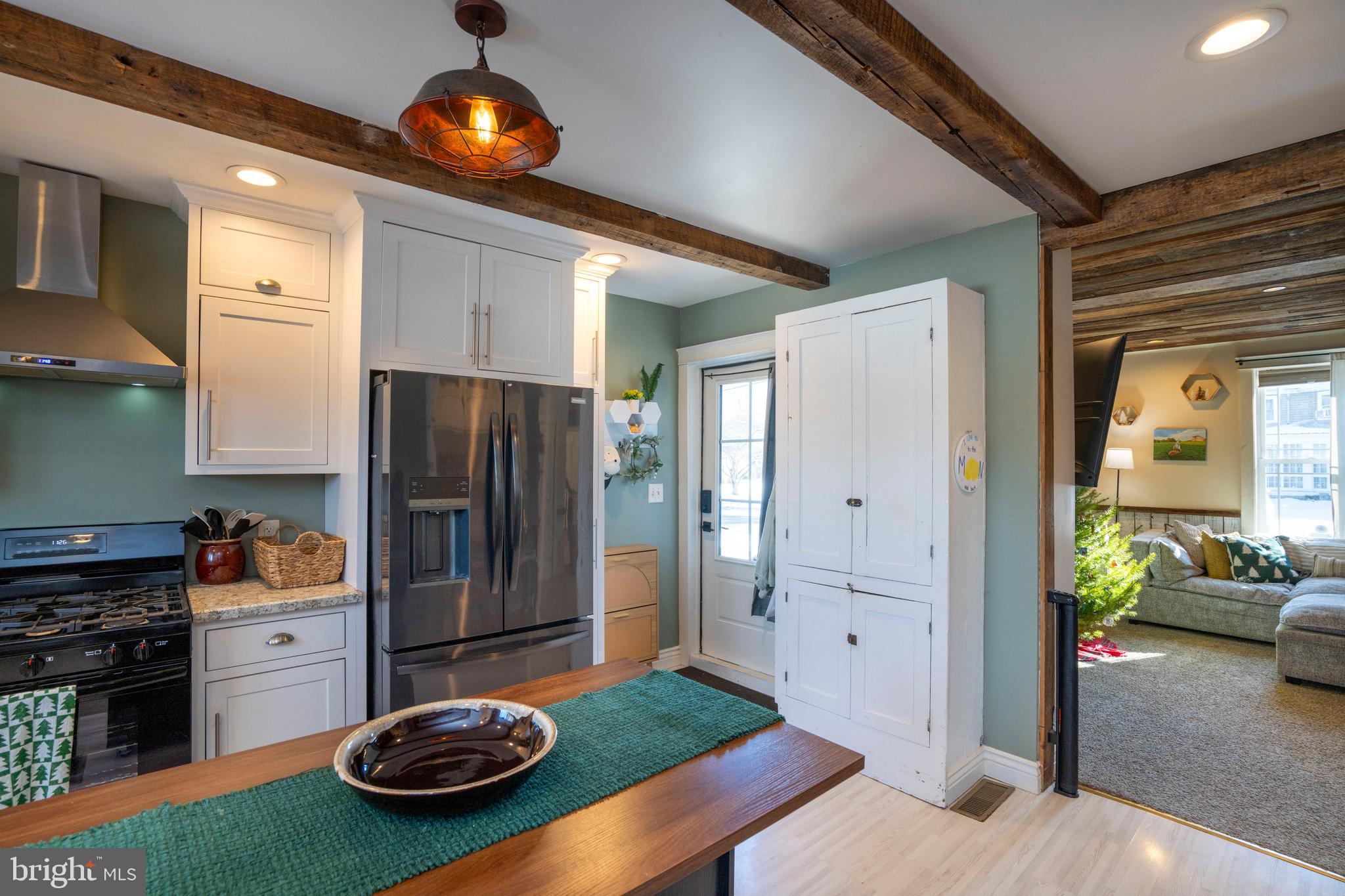 HOWARD - Residential