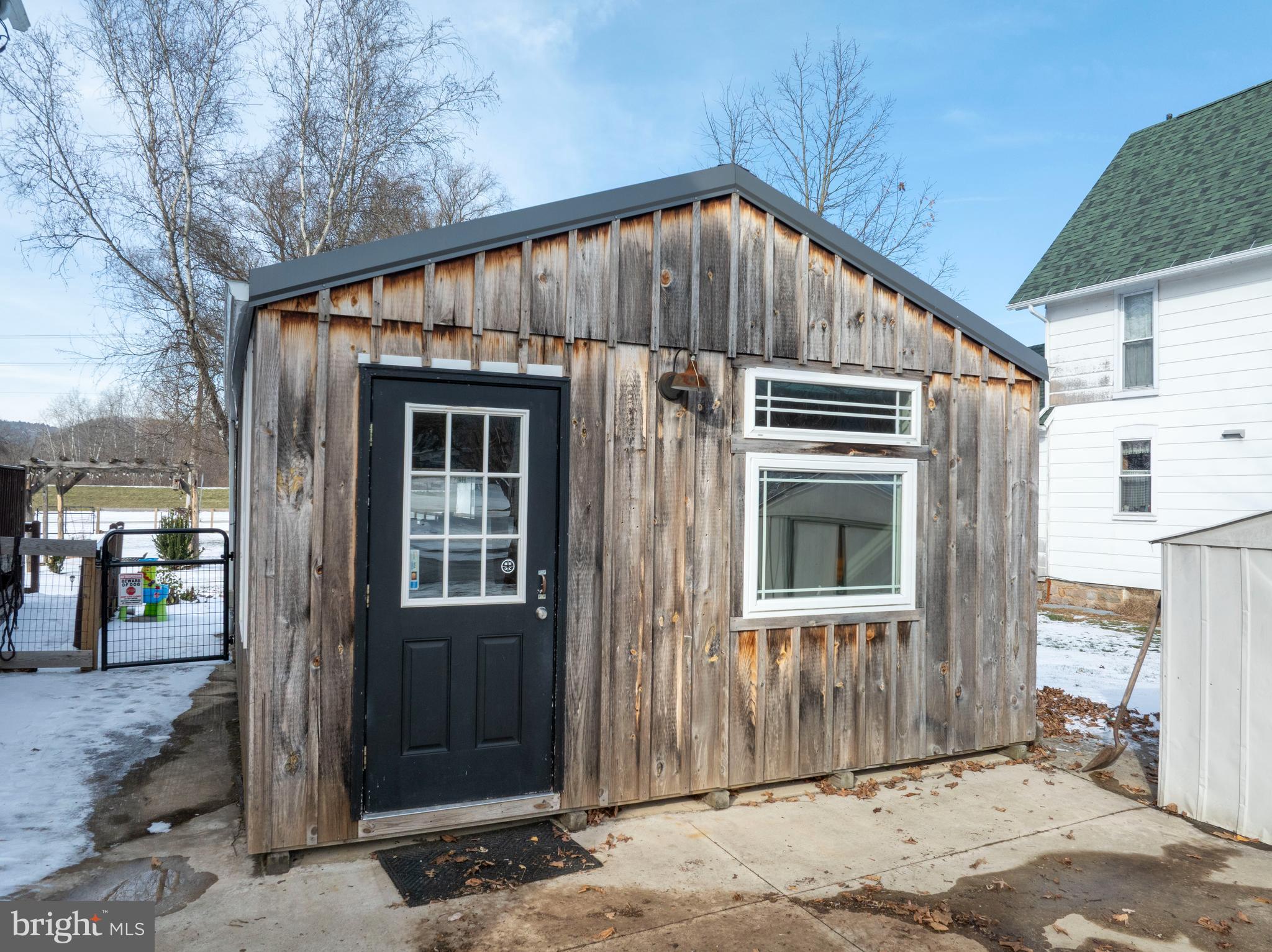 HOWARD - Residential