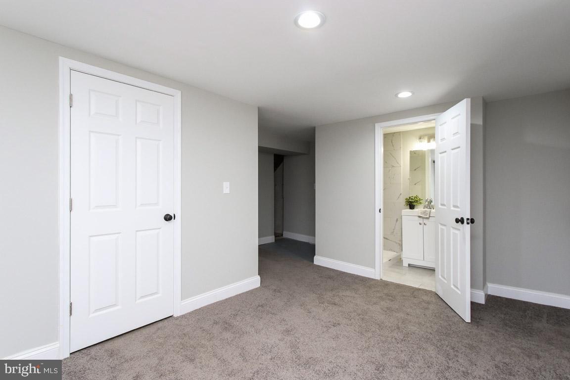 PERRING LOCH - Residential