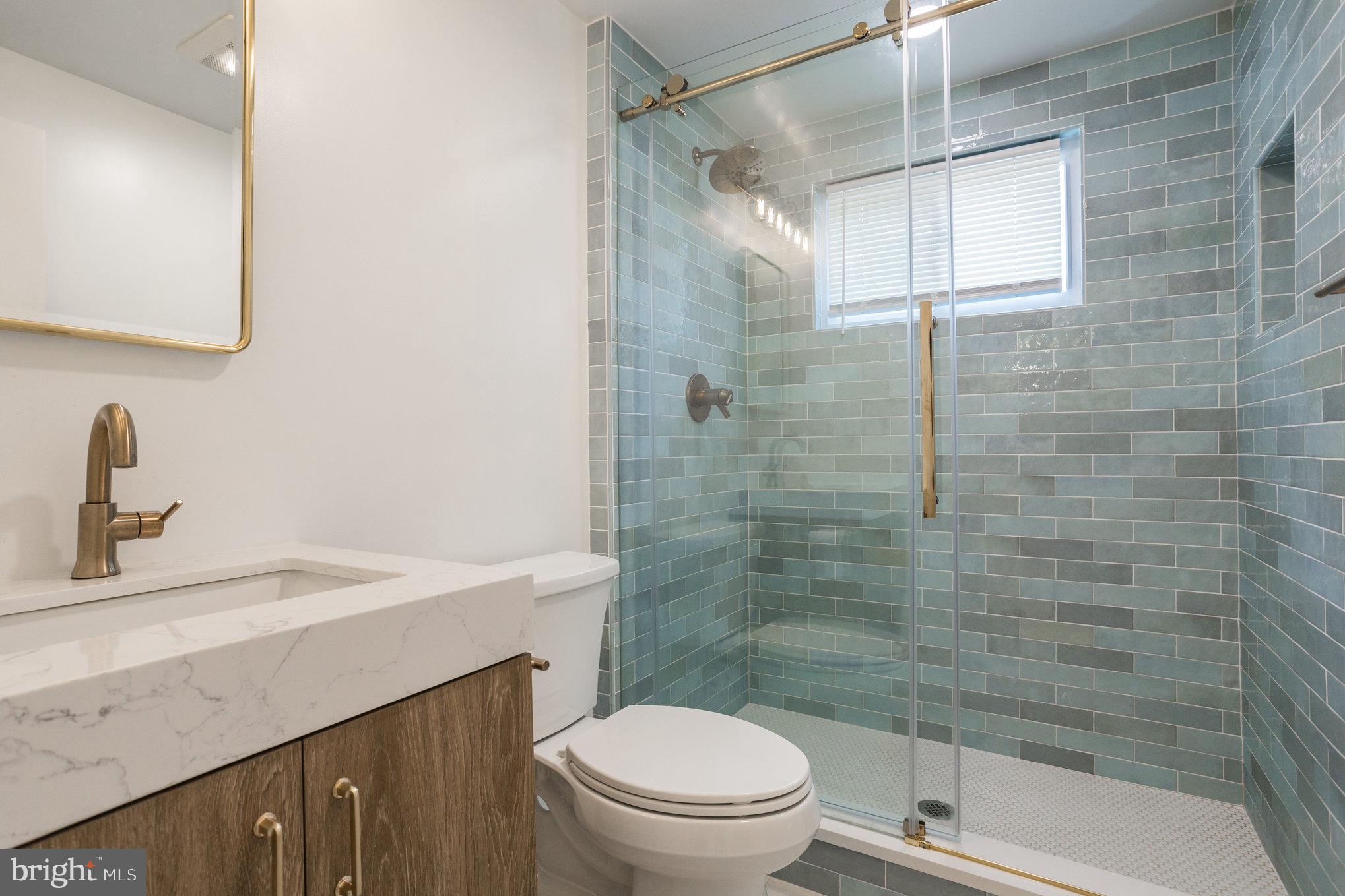 GLENCARLYN - Residential Lease