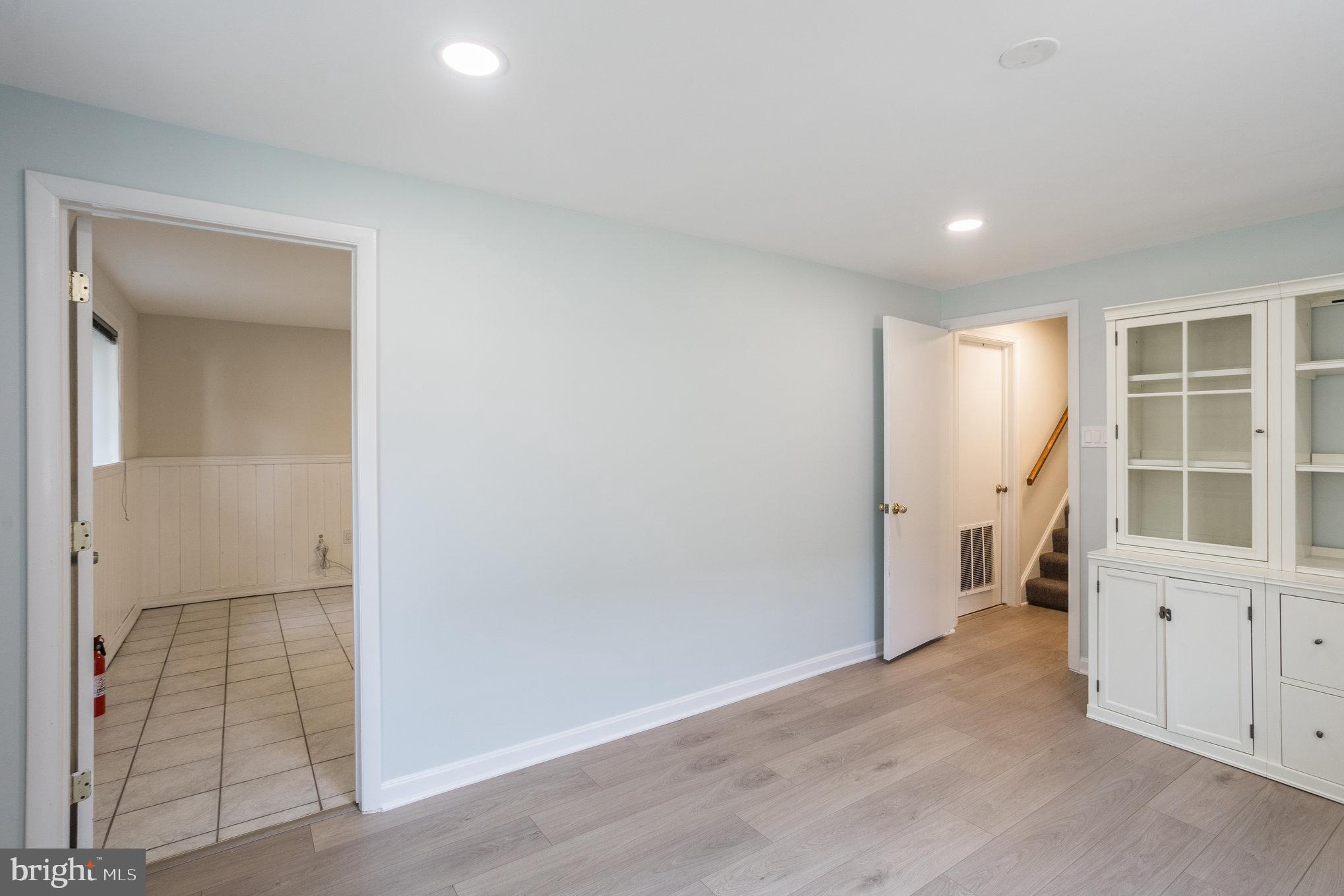 GLENCARLYN - Residential Lease