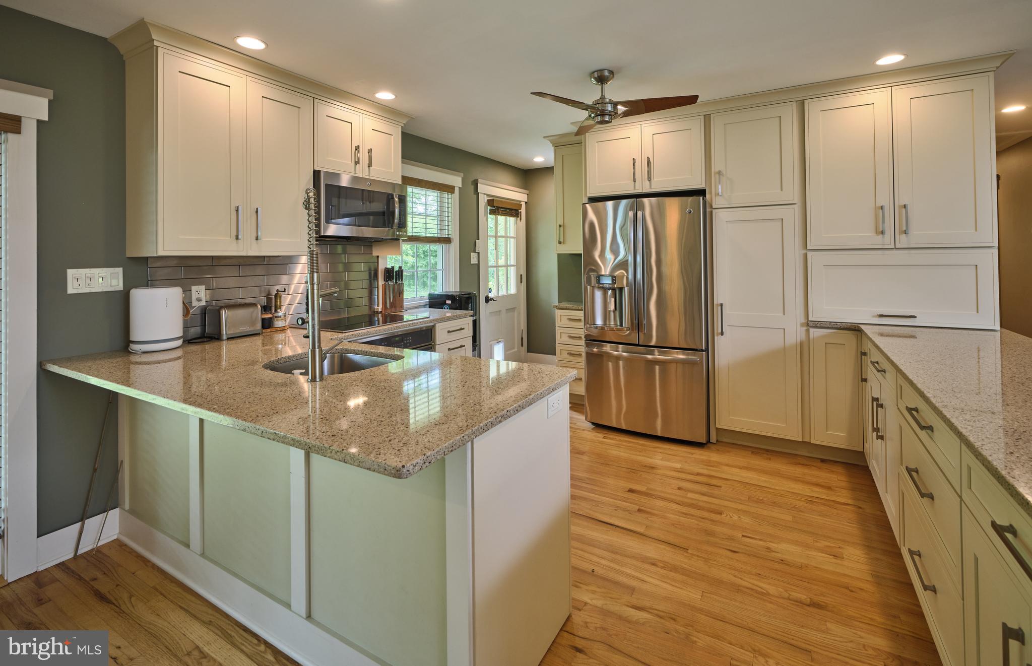 NEW HOPE HILLS - Residential