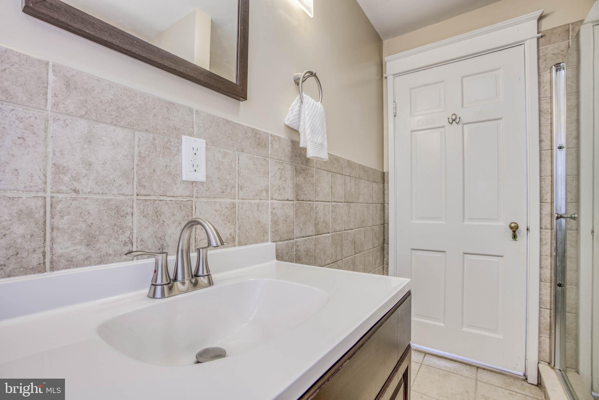 VILLA CRESTA - Residential