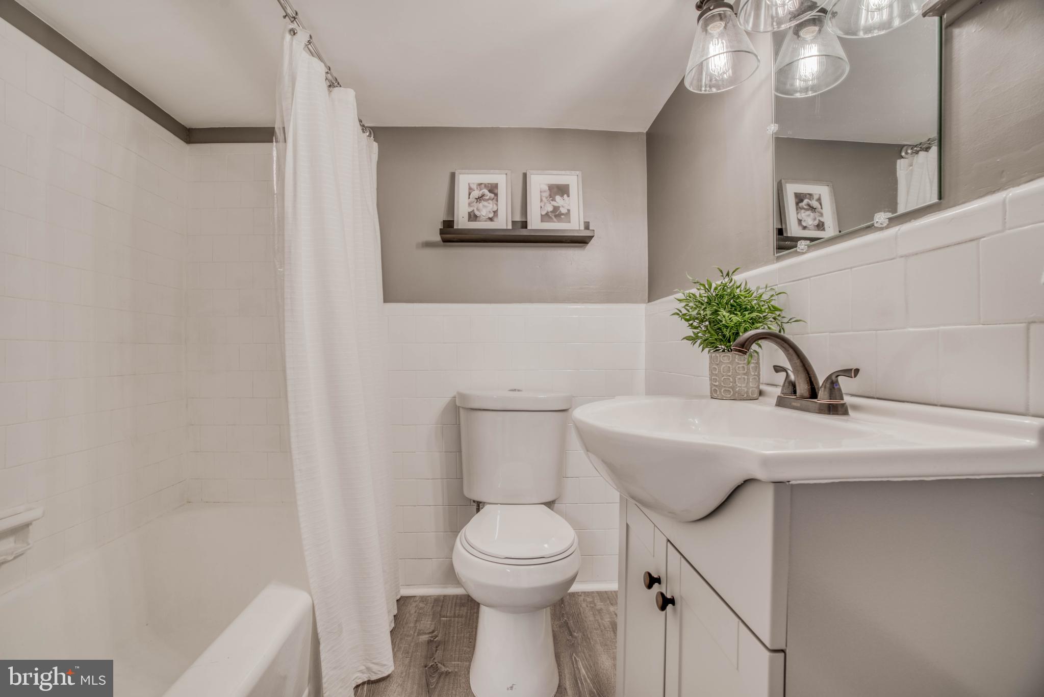 VILLA CRESTA - Residential