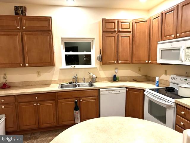 WINDSOR HILLS - Residential