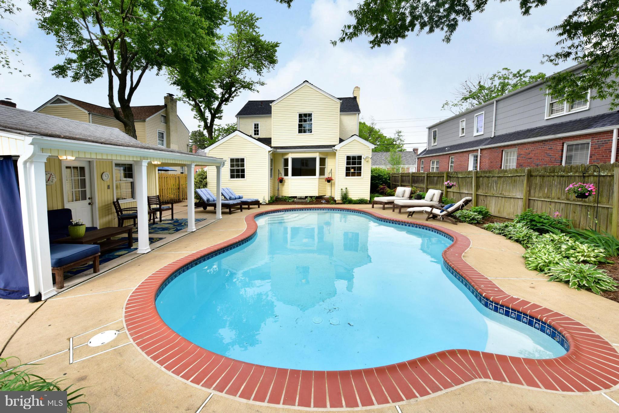 BRADDOCK HEIGHTS - Residential