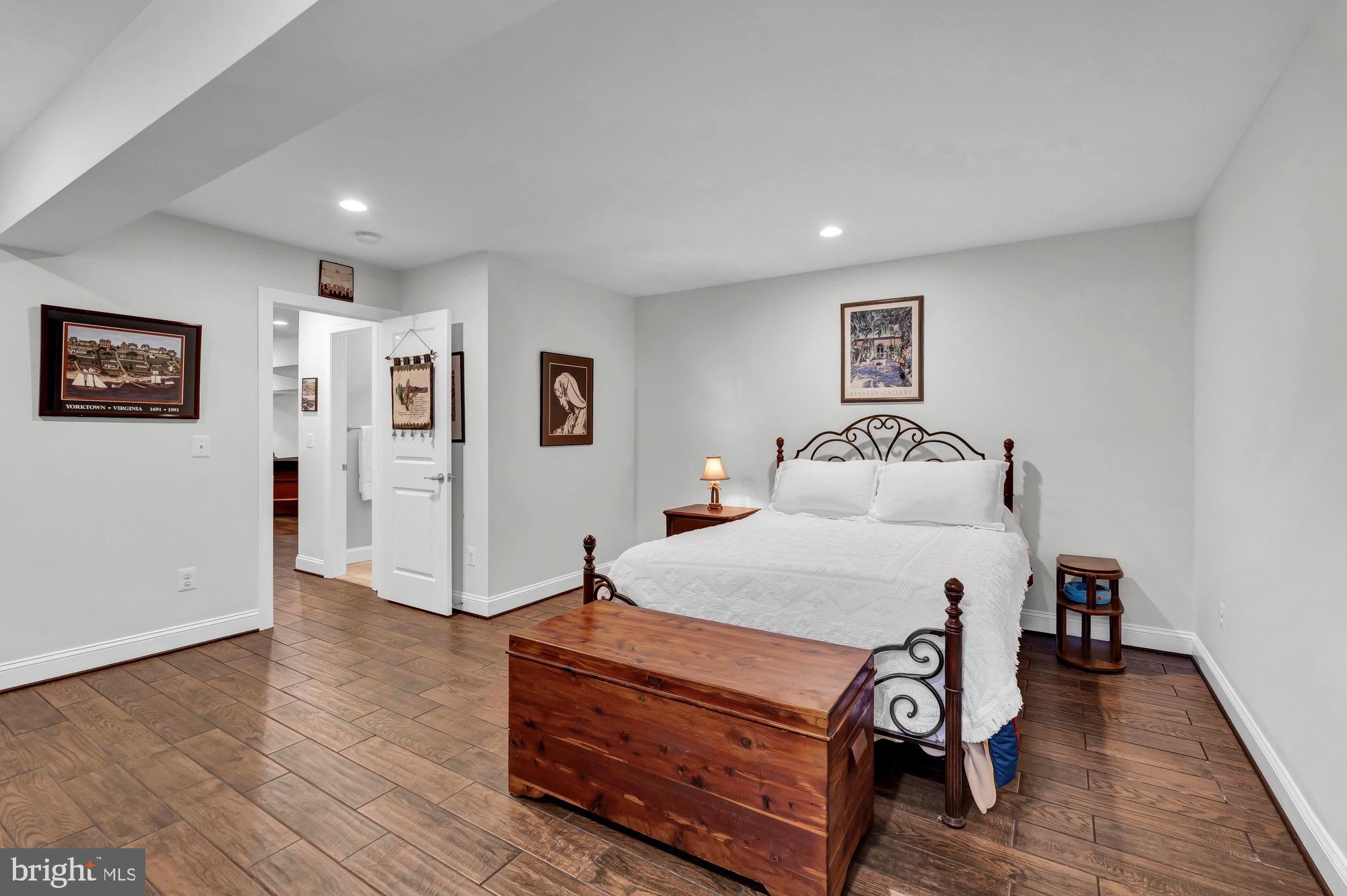 BALLANTRAE - Residential