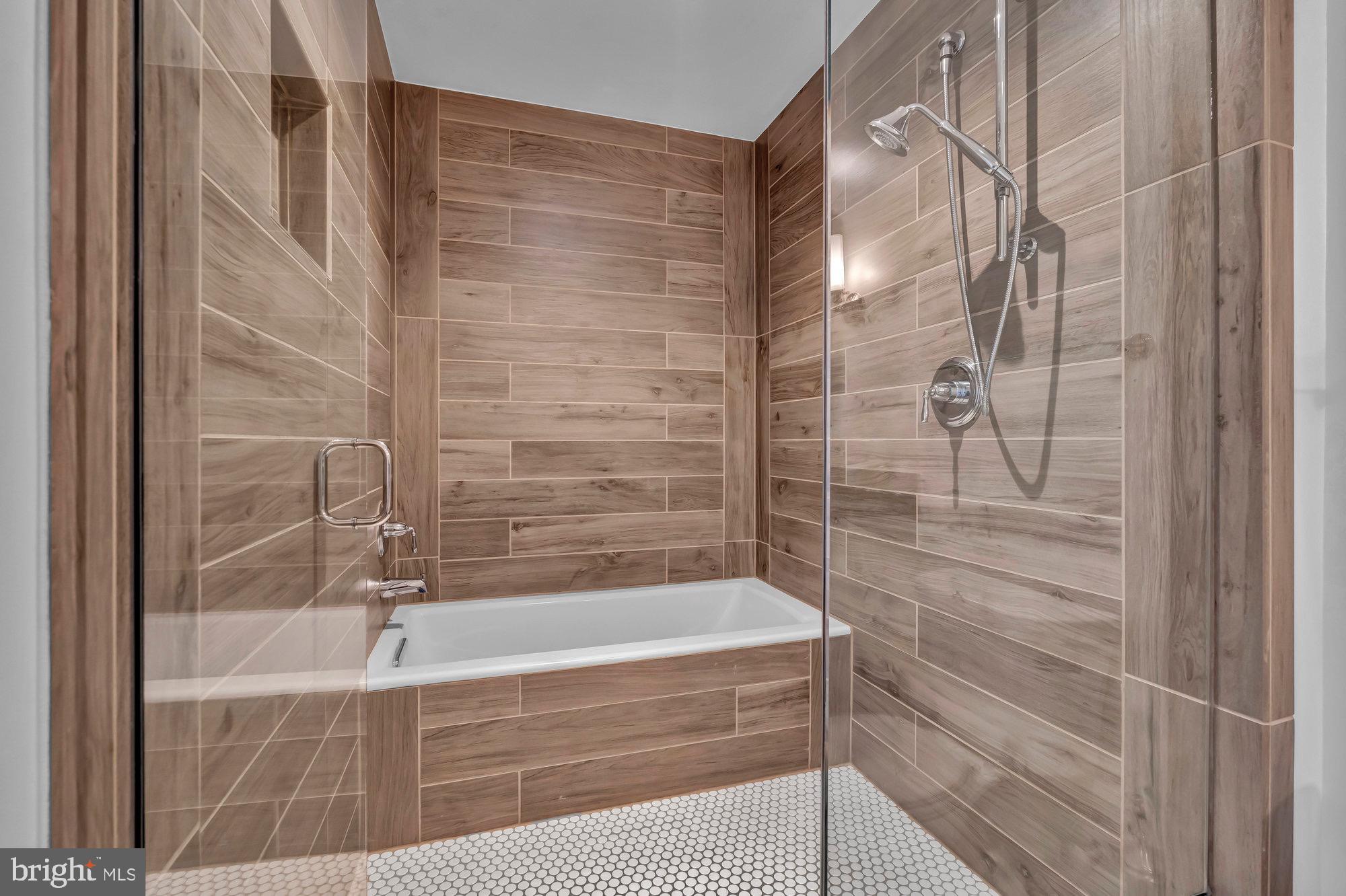 BALLANTRAE - Residential