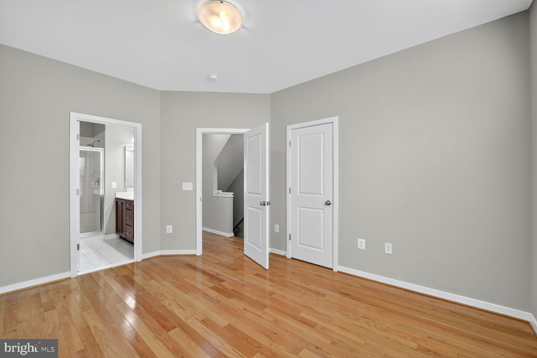 OLD TOWN COMMONS - Residential Lease