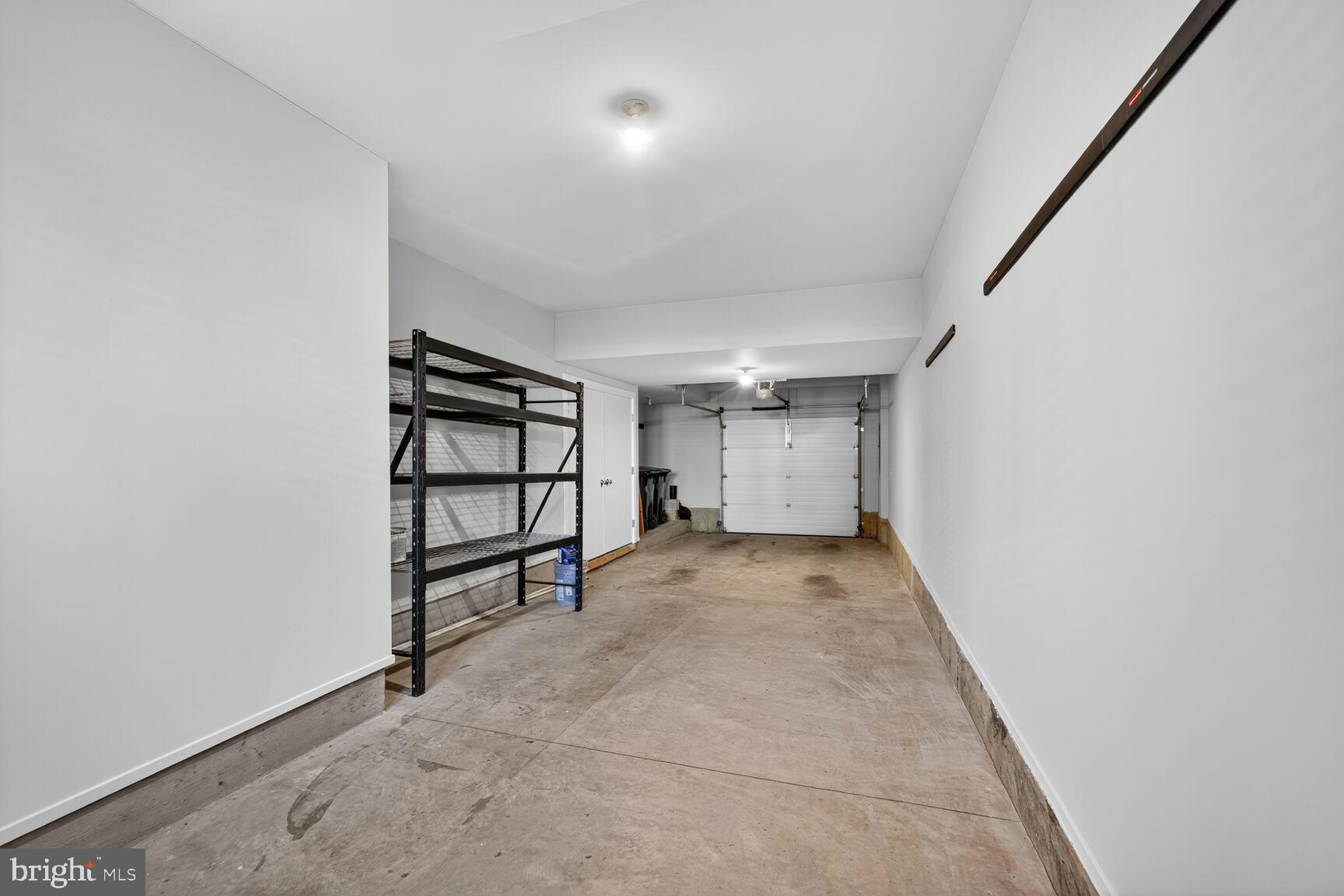 OLD TOWN COMMONS - Residential Lease