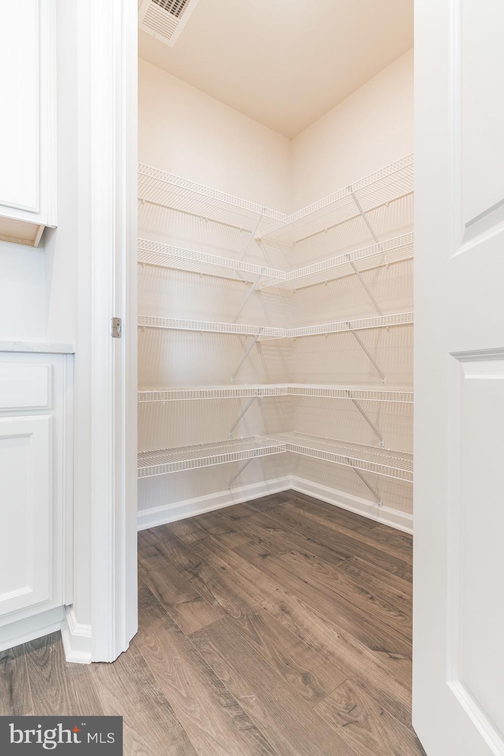 POTTSGROVE HUNT - Residential