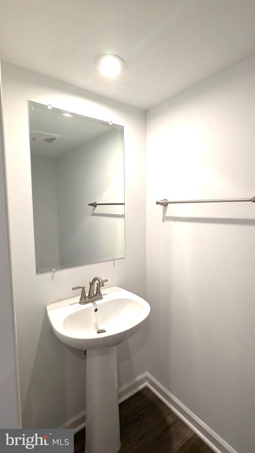 KING'S CROSSING - Residential Lease