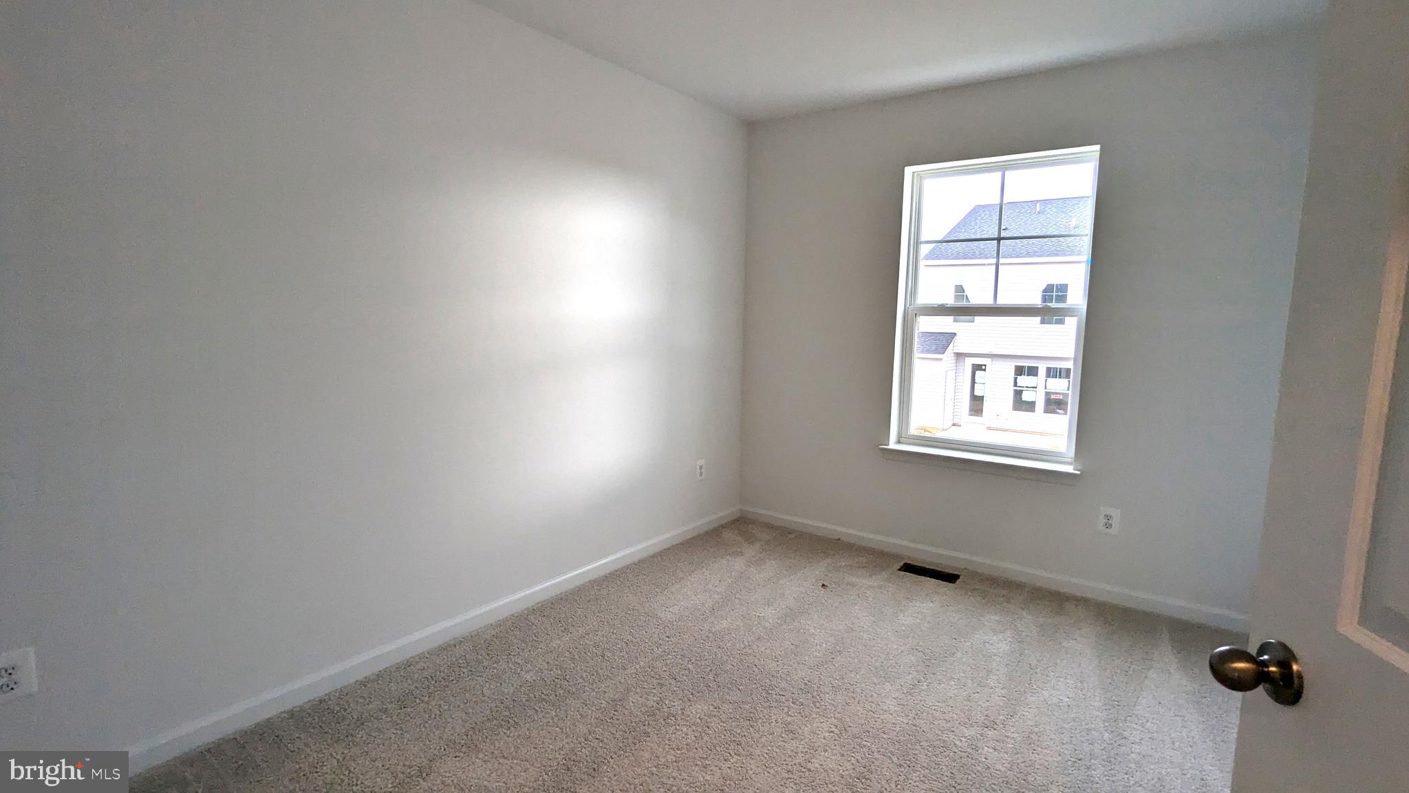 KING'S CROSSING - Residential Lease