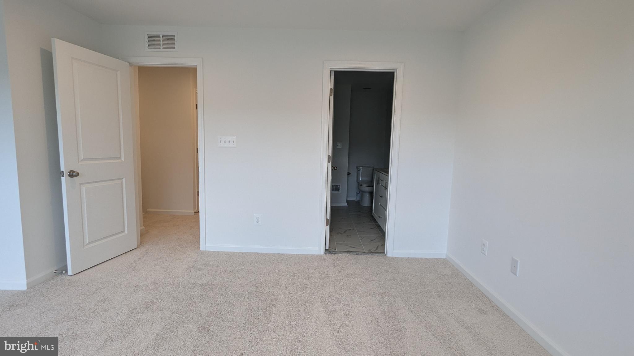 KING'S CROSSING - Residential Lease