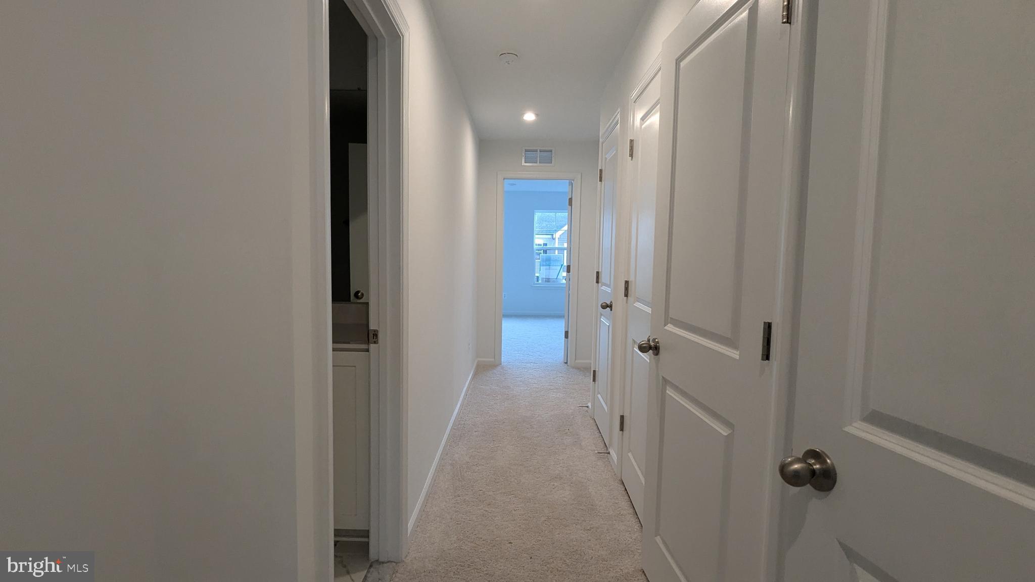 KING'S CROSSING - Residential Lease