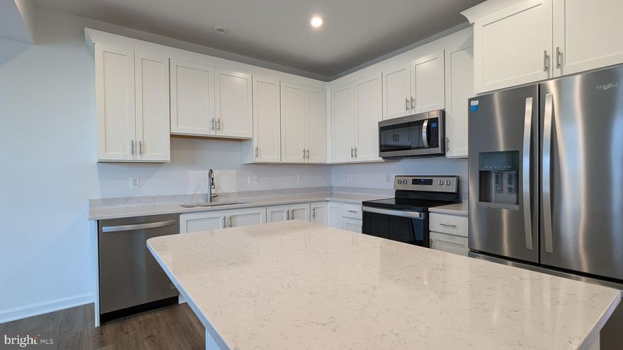 Available now, Sunny and Spacious, Luxury New Construction 3 Bedroom, 2.5 Bath, 1 Car Garage Townhome in commuter friendly Kings Crossing community.
Modern kitchen with stainless steel appliances. Soft close white cabinets. White Quartz countertops. Large kitchen island. Large Living Area and a Half bath on Main level. Upper level has Three bedrooms and Two Full bath. Master Bedroom with attached luxury bath and large walk-in closet. Two additional Bedroom with a common hallway bath and Washer Dryer room completes the upper level. New upgraded Blinds and window dressings thru out home. Attached Garage parking .Near to 9 and 340. For quick response, Pls text or Email.