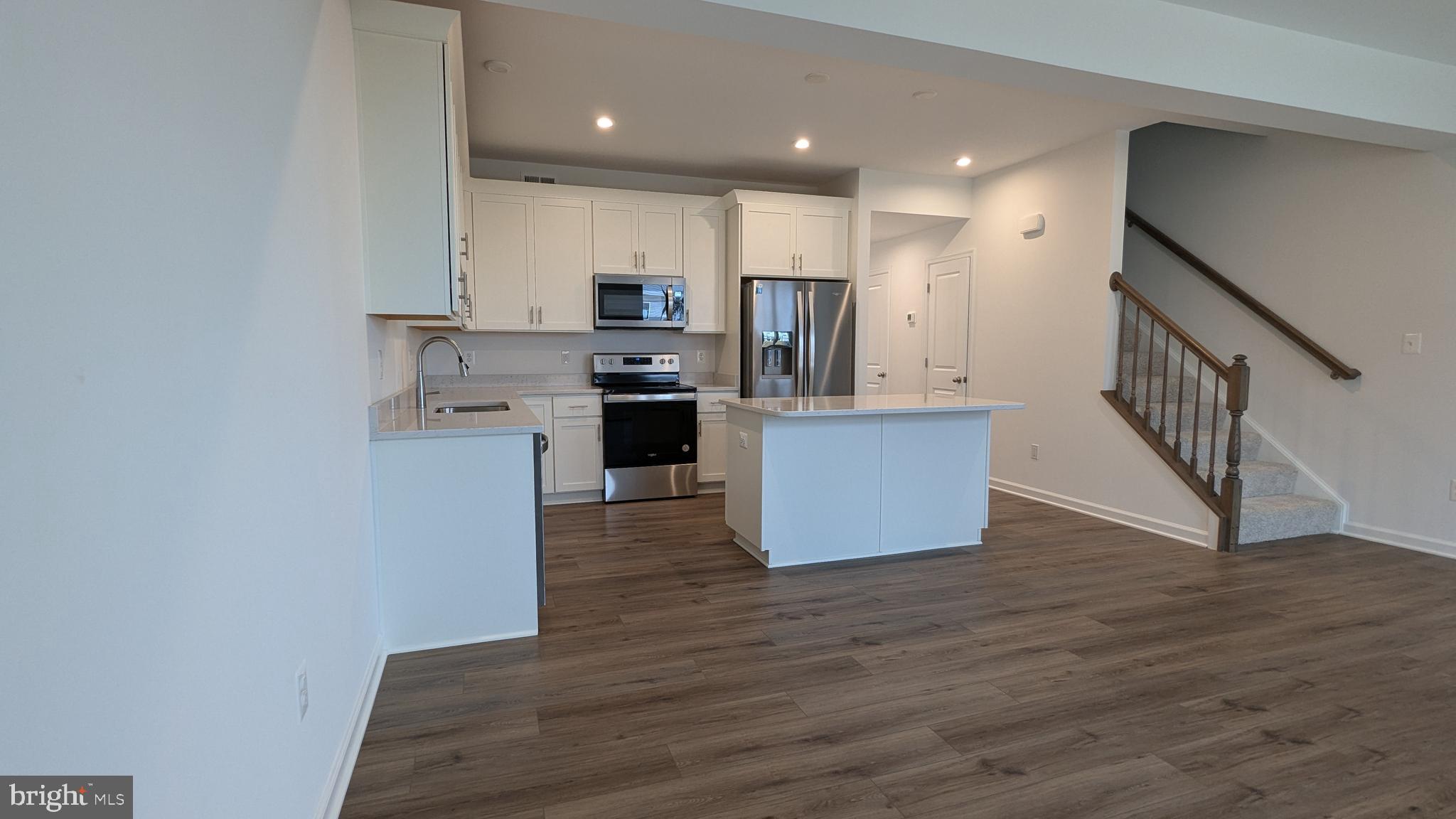 KING'S CROSSING - Residential Lease