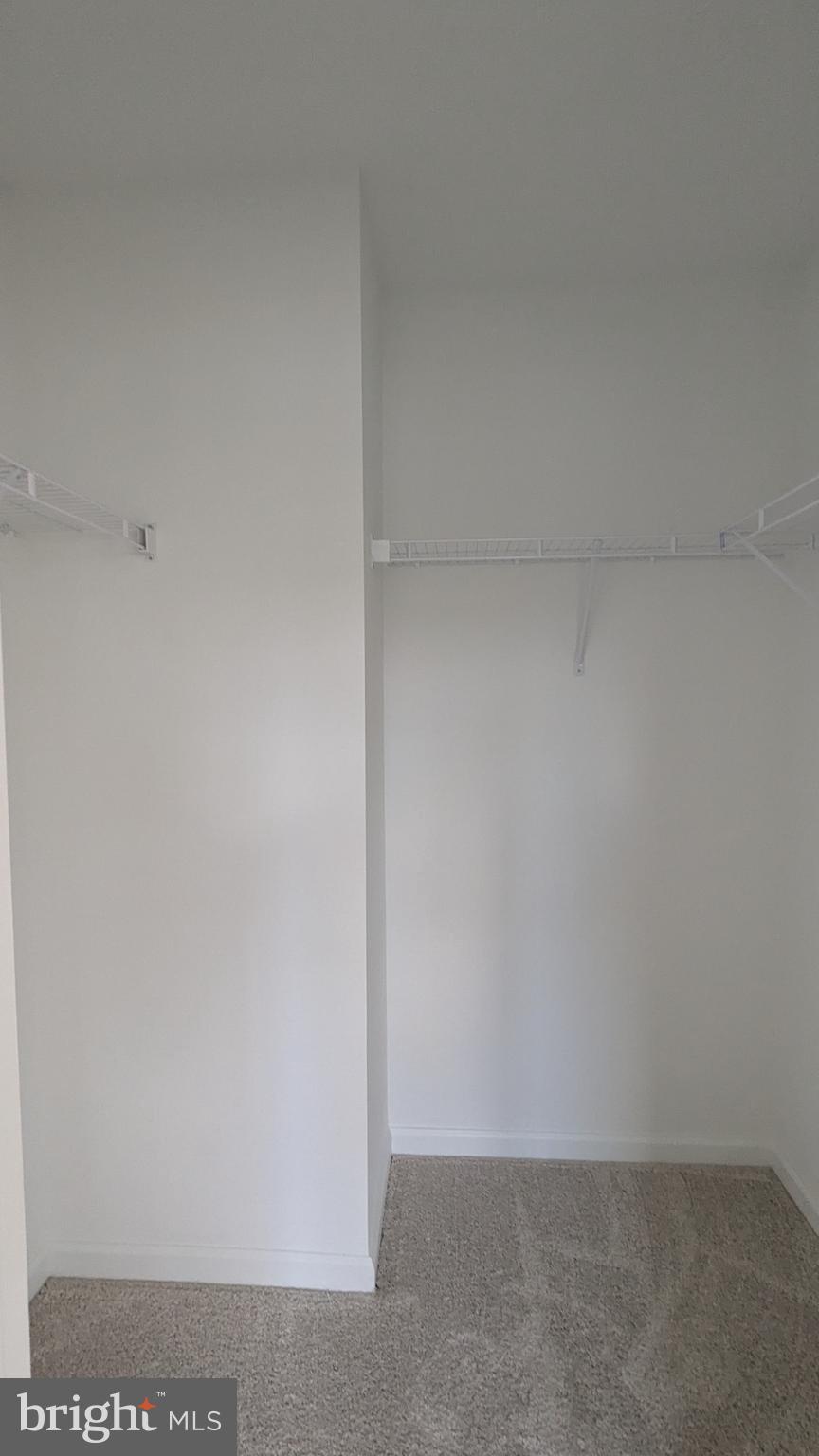 KING'S CROSSING - Residential Lease