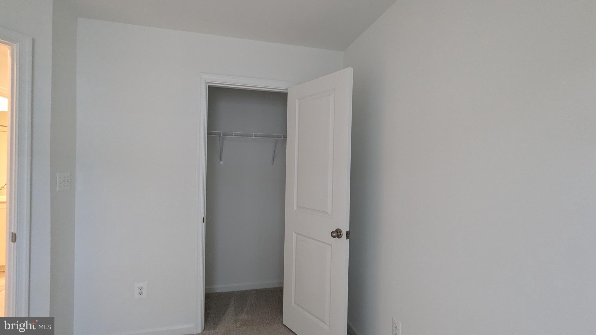 KING'S CROSSING - Residential Lease