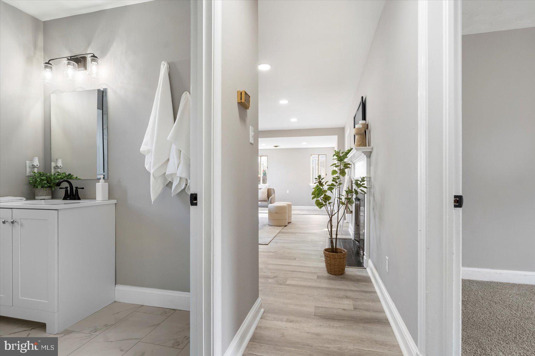 COLONY HILLS - Residential