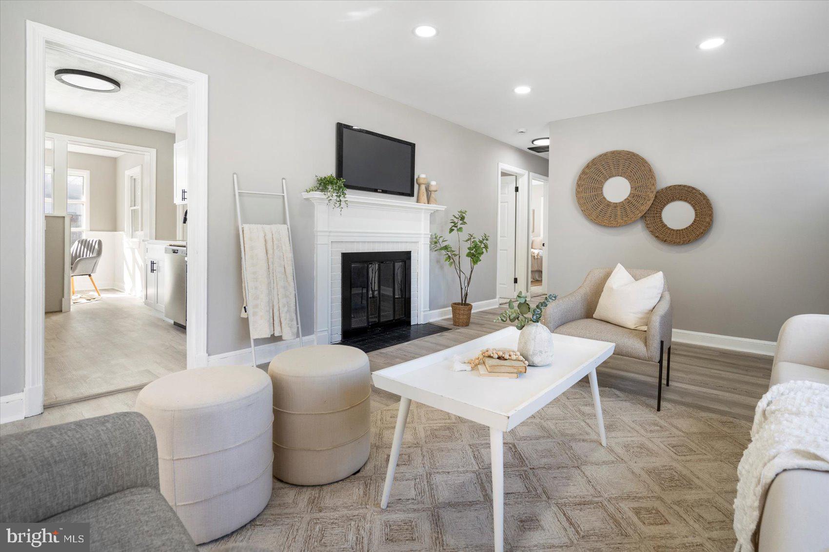 COLONY HILLS - Residential