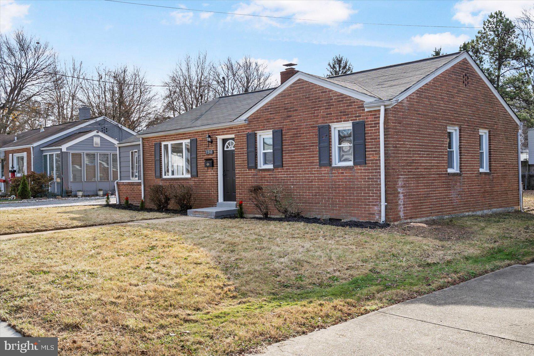 COLONY HILLS - Residential