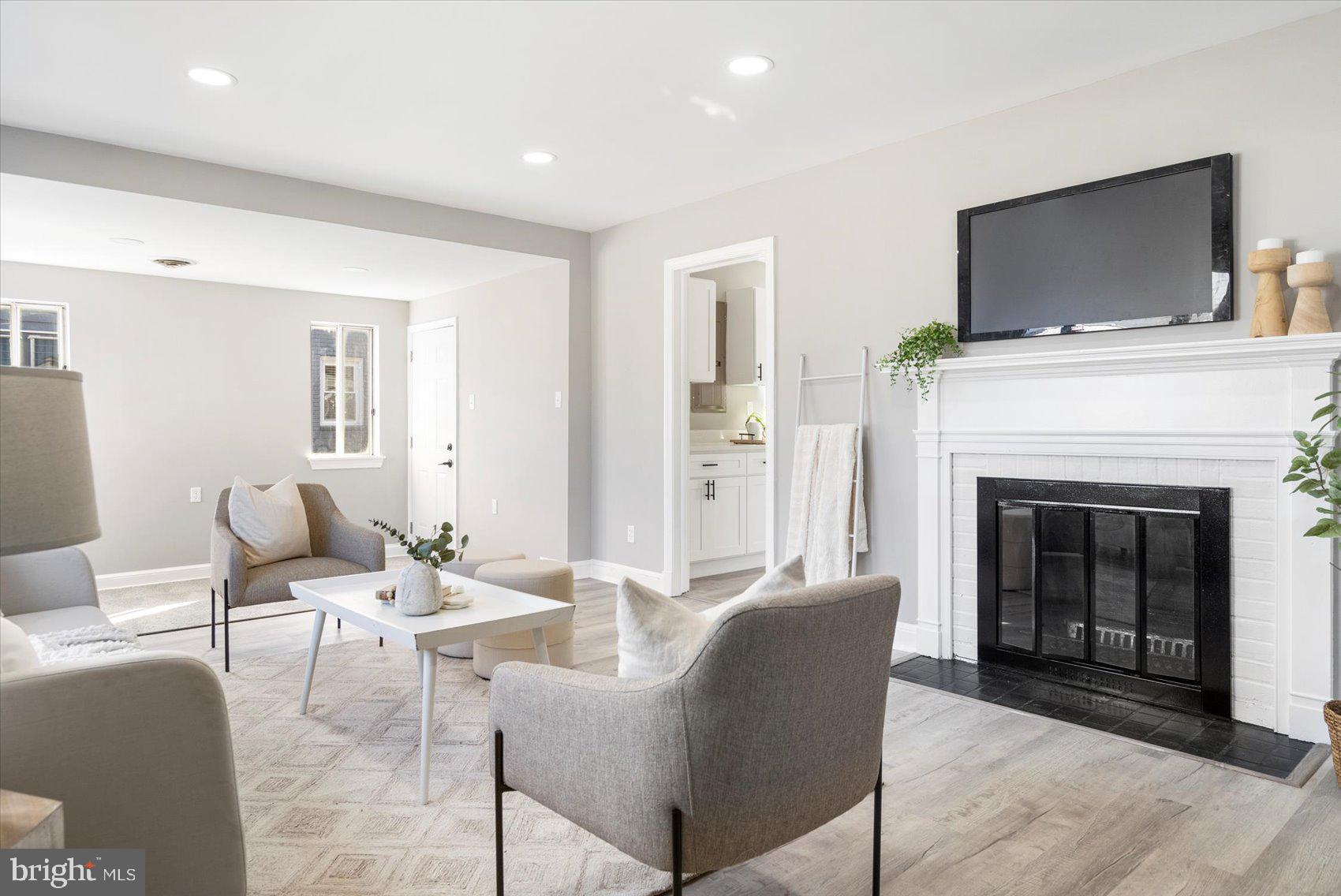 COLONY HILLS - Residential