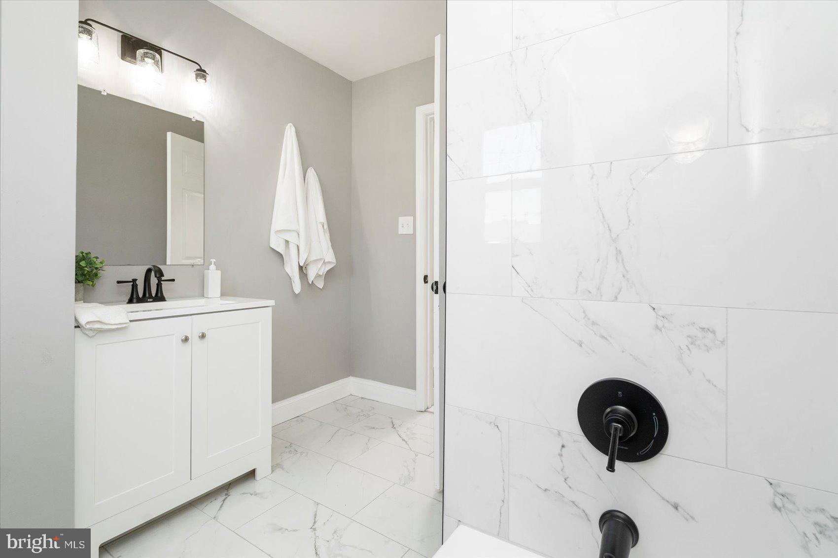 COLONY HILLS - Residential