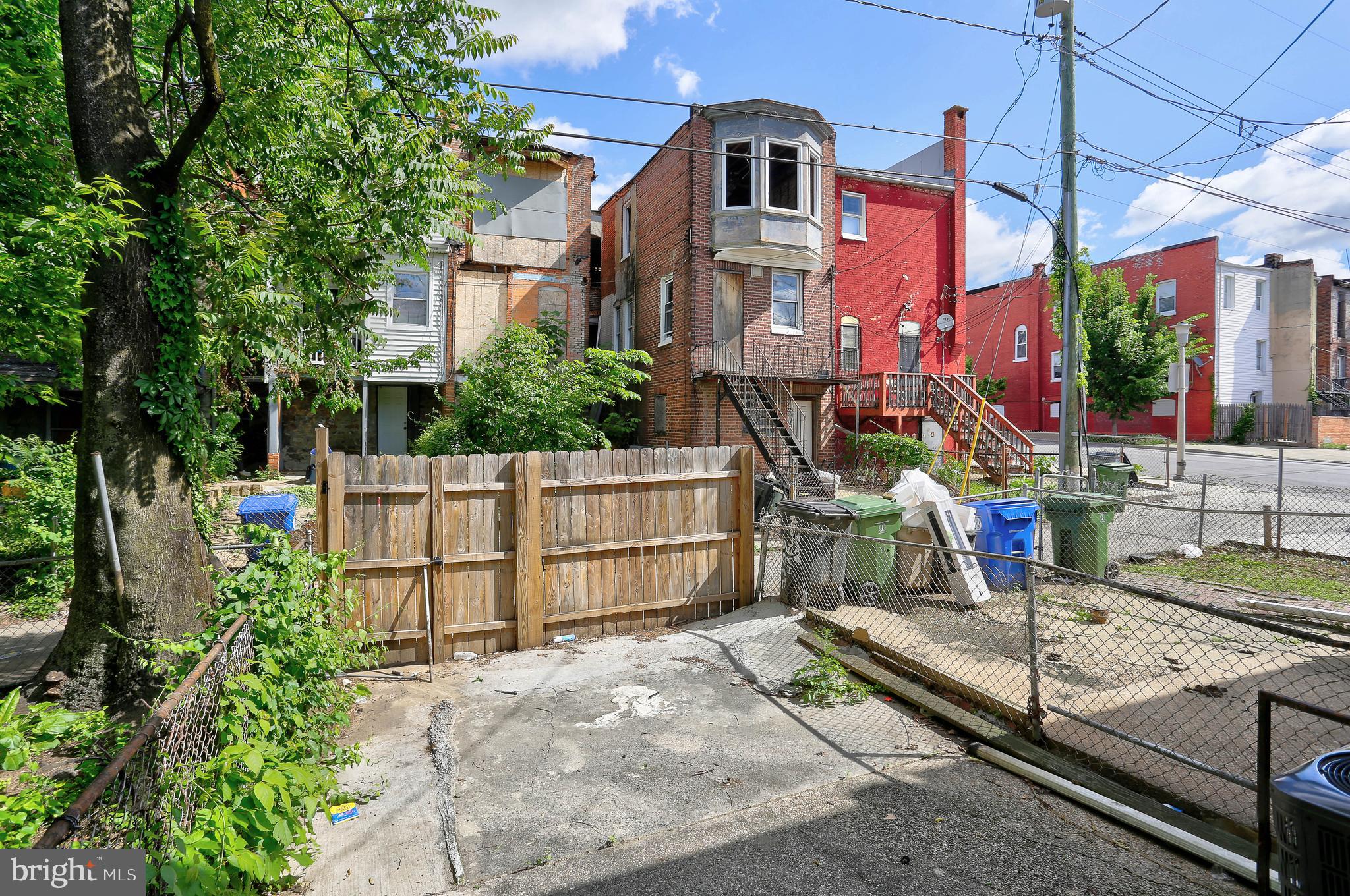 MIDTOWN EDMONDSON - Residential Lease