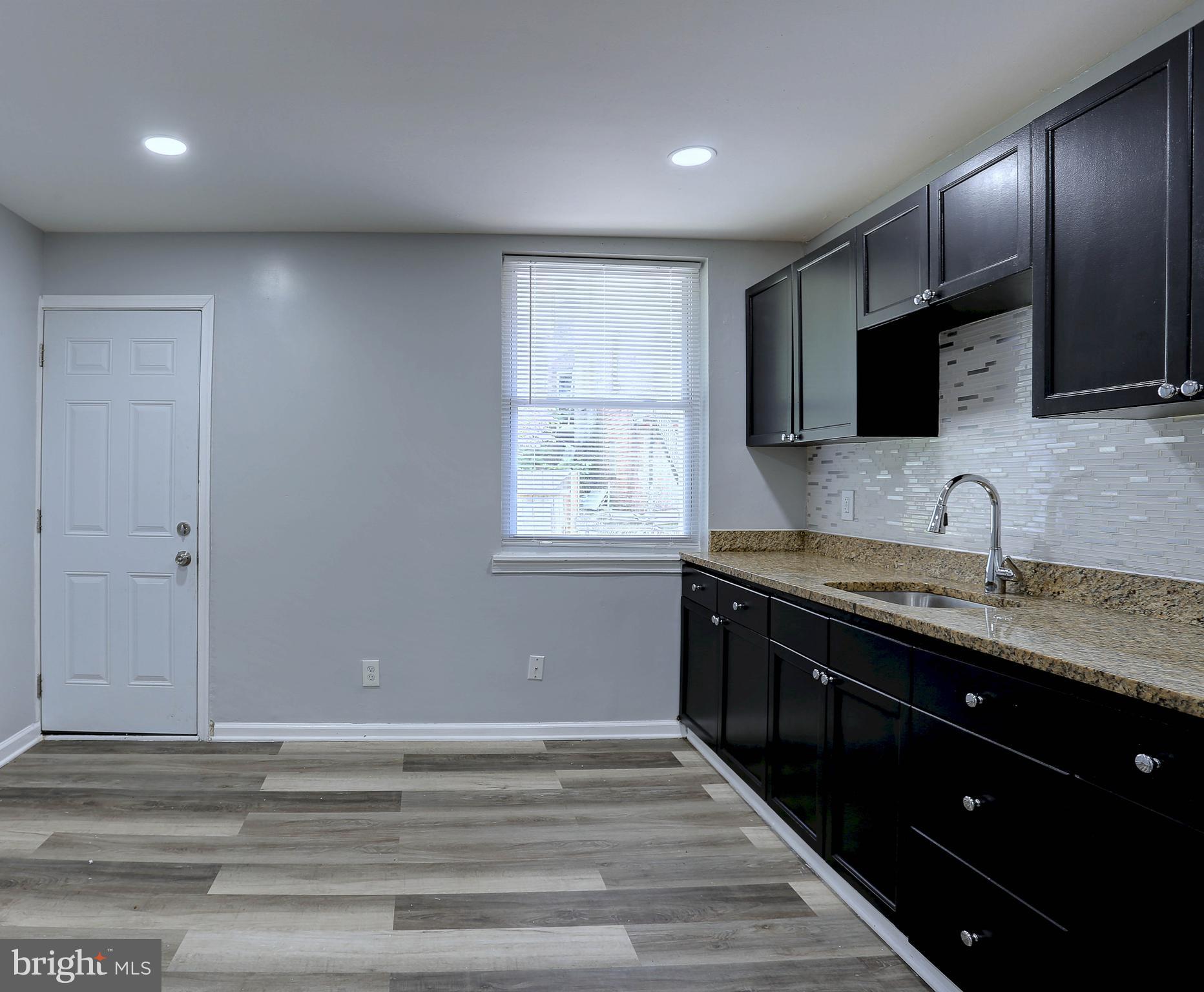 MIDTOWN EDMONDSON - Residential Lease