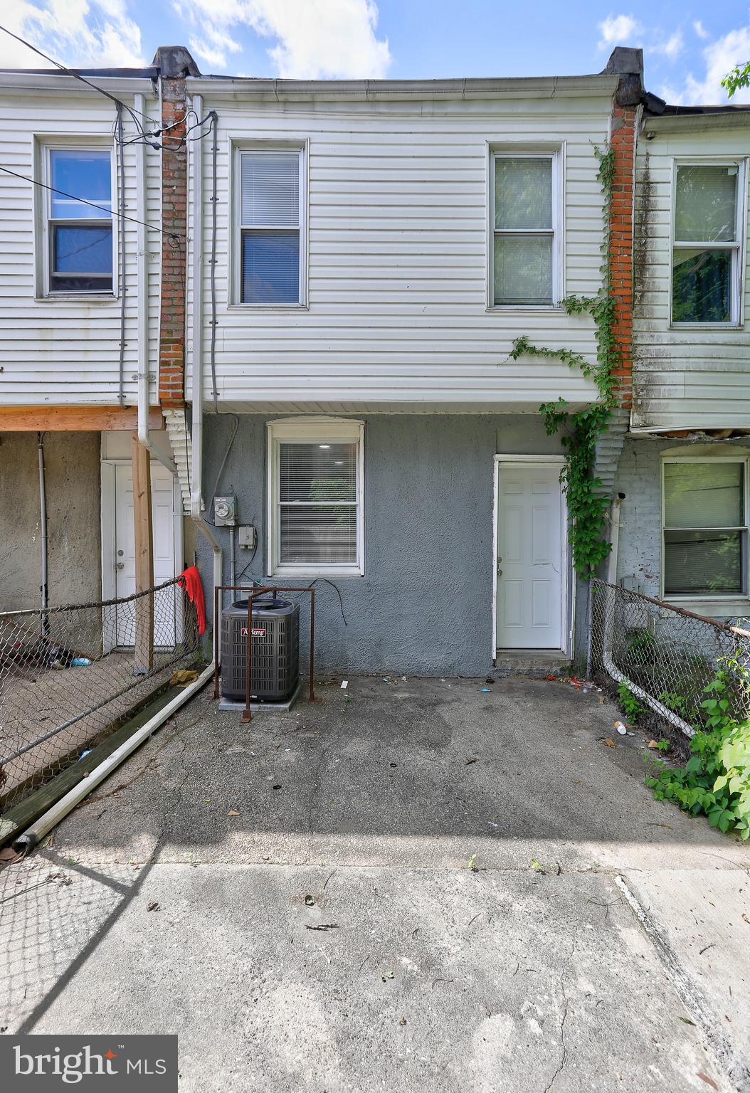 MIDTOWN EDMONDSON - Residential Lease