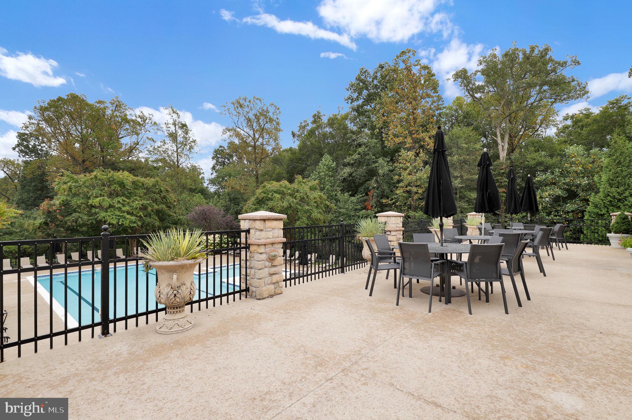 SNOWDEN OVERLOOK - Residential