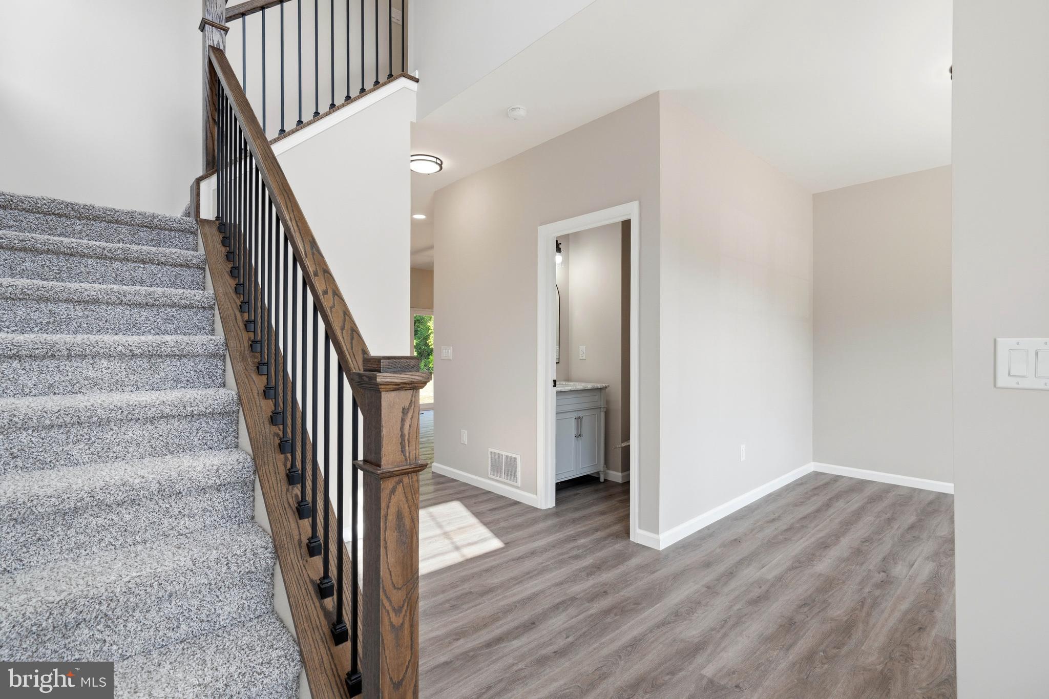 1178 S SPRING ROAD - Photo 4