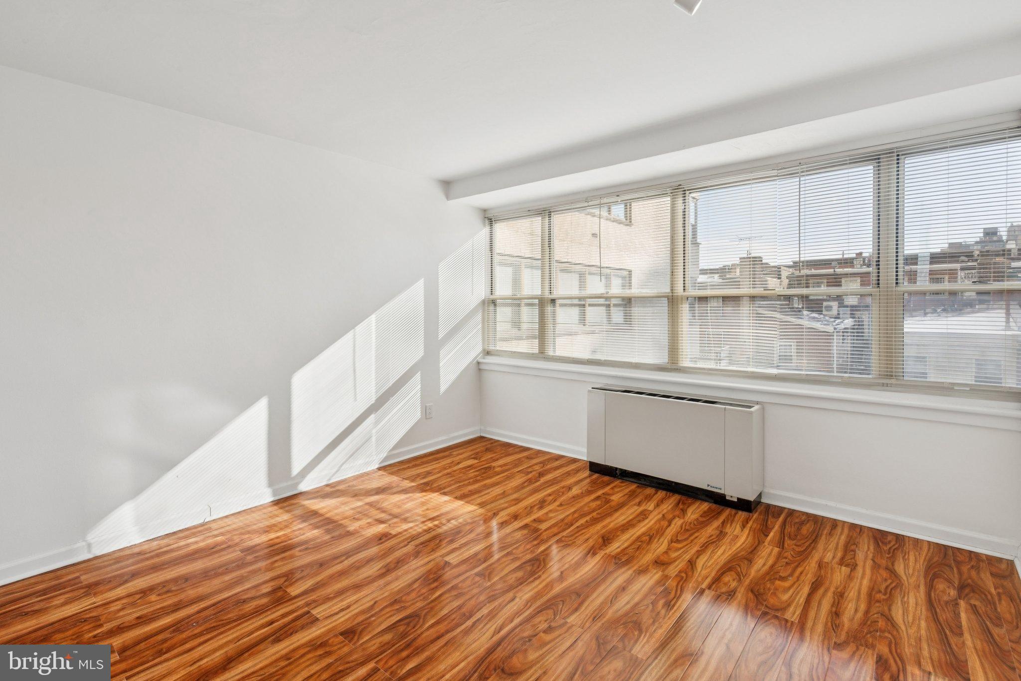 1810 RITTENHOUSE SQUARE 406