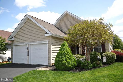 Photo of 629 THOREAU DR, MOUNT JOY, PA 17552 (MLS # PALA2034476)