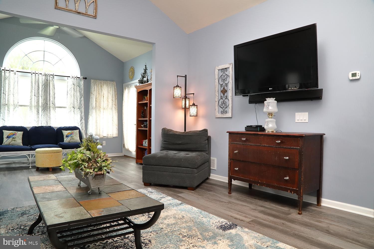 FOUR SEASONS AT ELM TREE - Residential