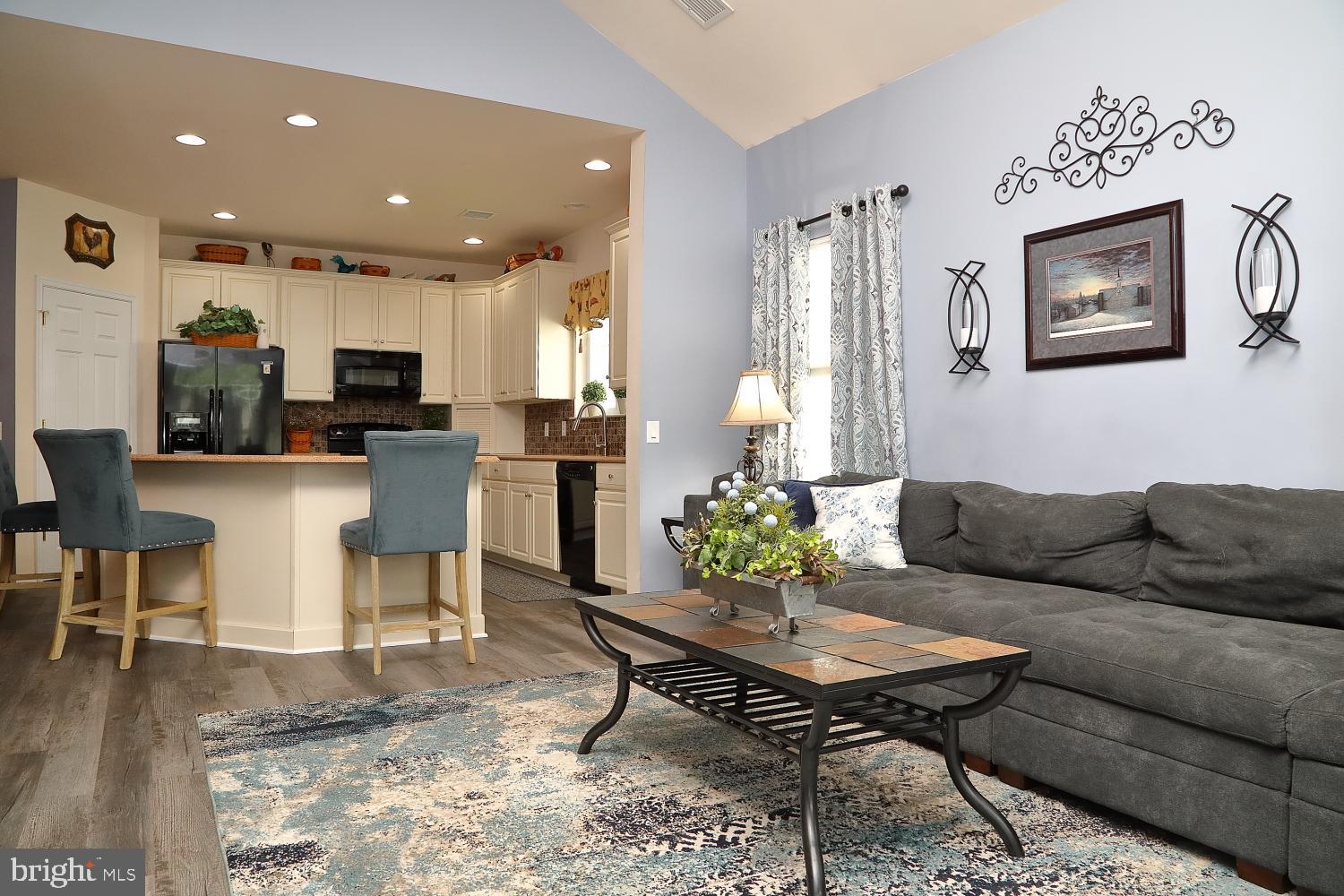 FOUR SEASONS AT ELM TREE - Residential