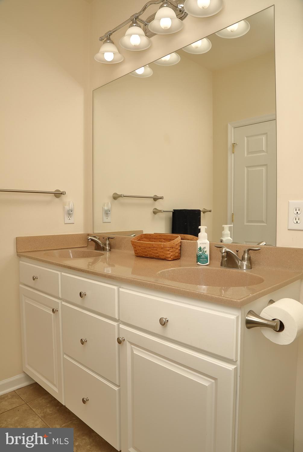 FOUR SEASONS AT ELM TREE - Residential