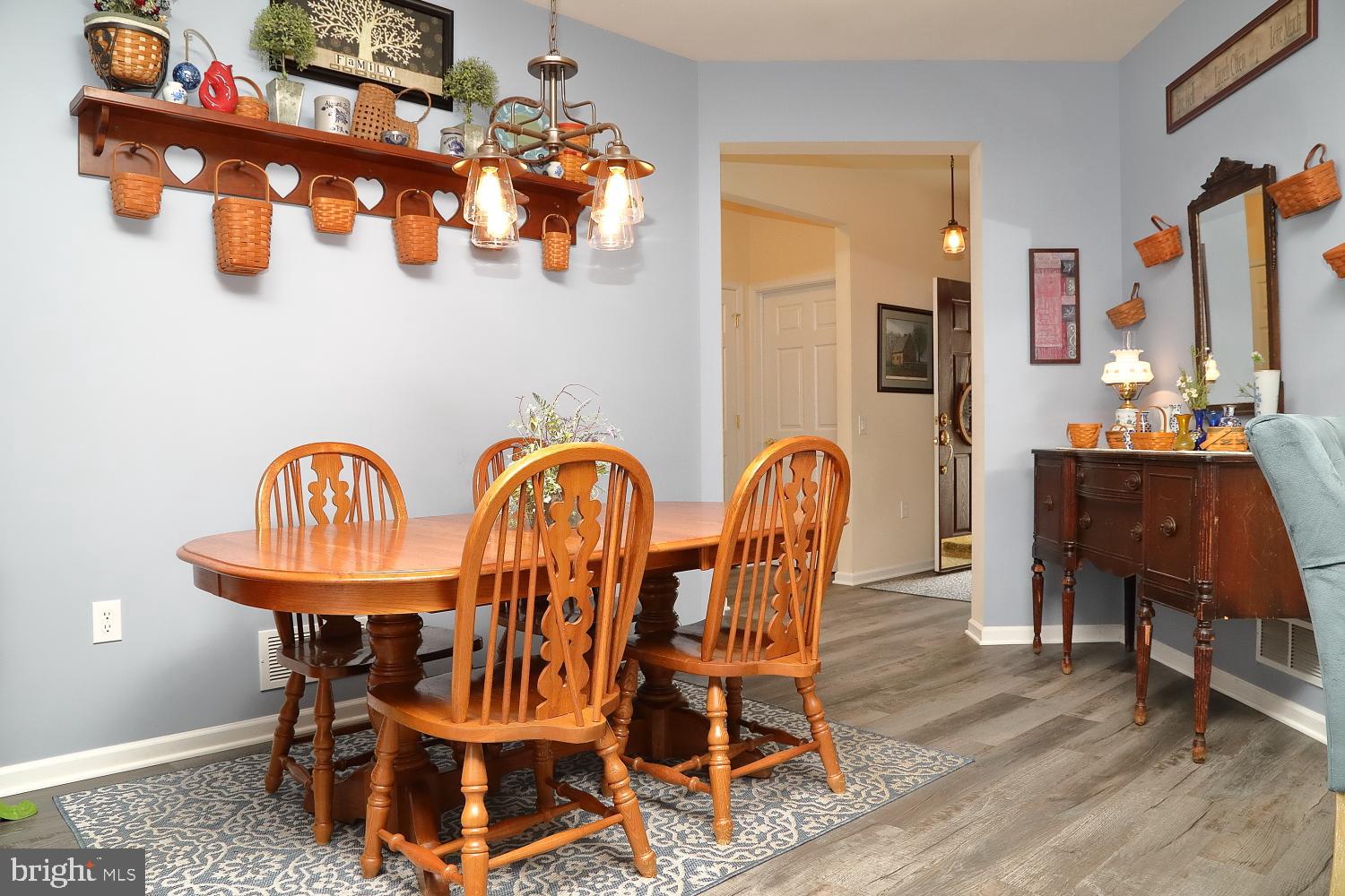 FOUR SEASONS AT ELM TREE - Residential