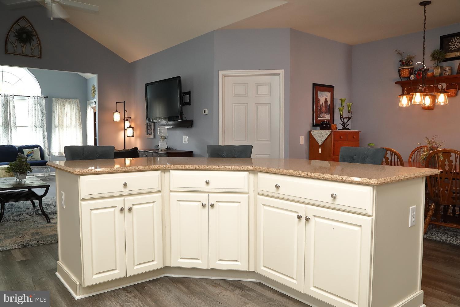 FOUR SEASONS AT ELM TREE - Residential