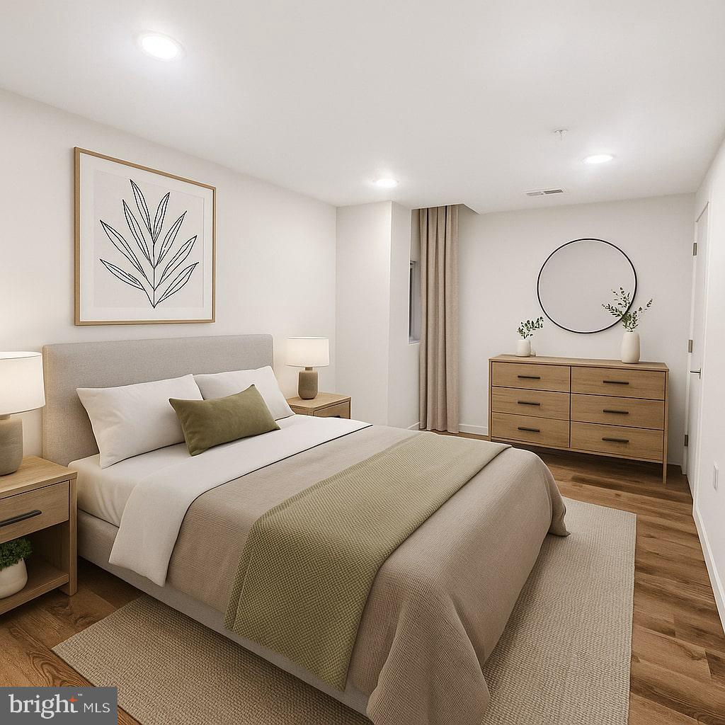 QUEEN VILLAGE - Residential Lease