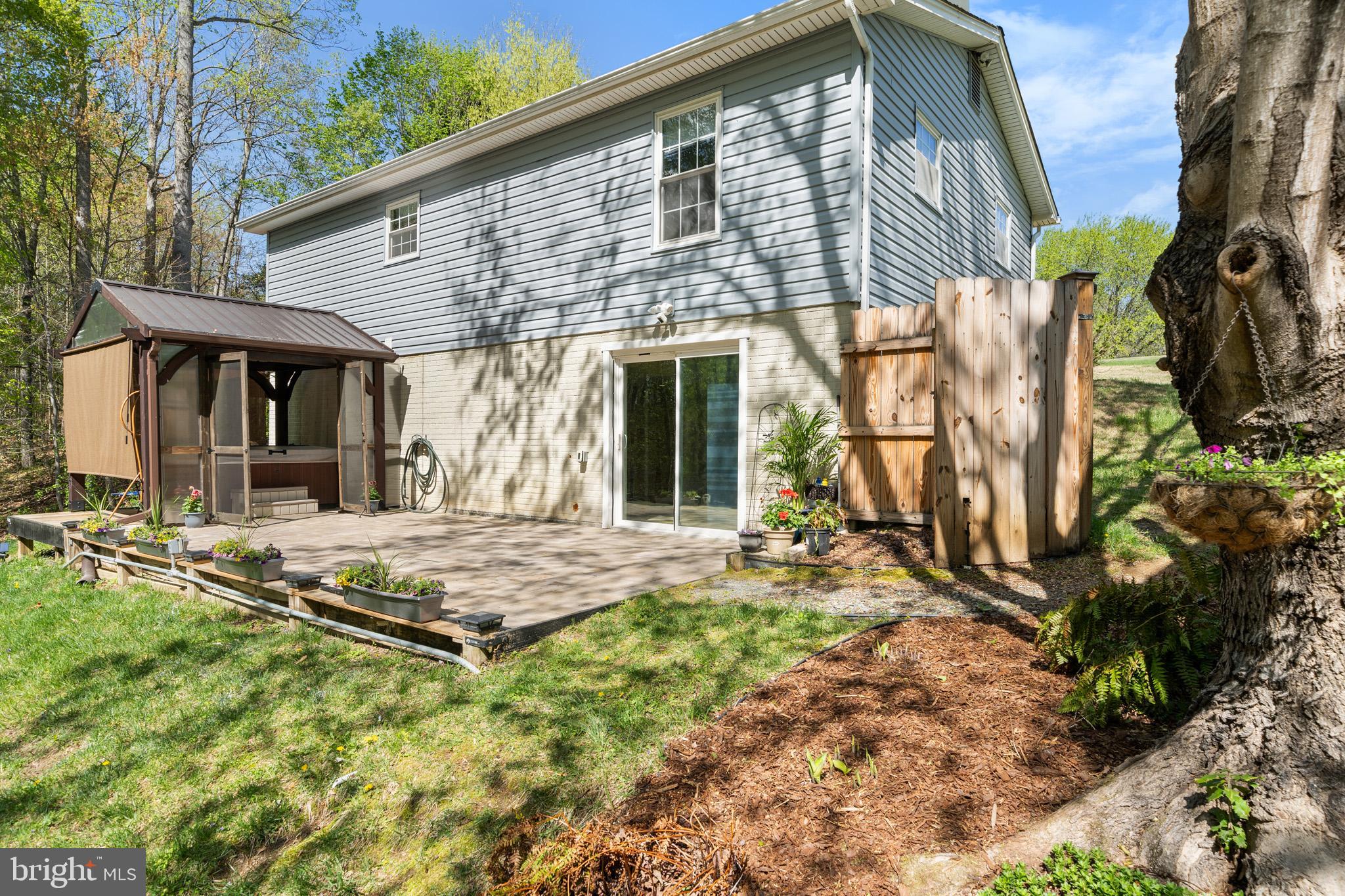 LAUREL RIDGE - Residential