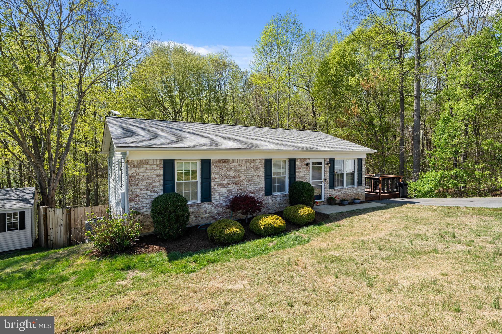 LAUREL RIDGE - Residential