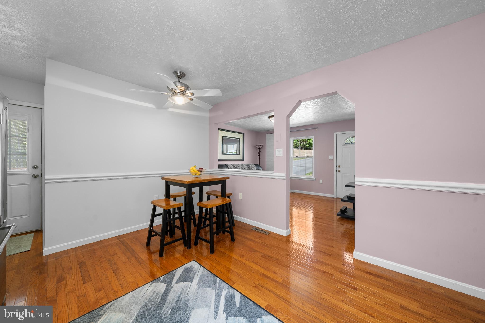 LAUREL RIDGE - Residential