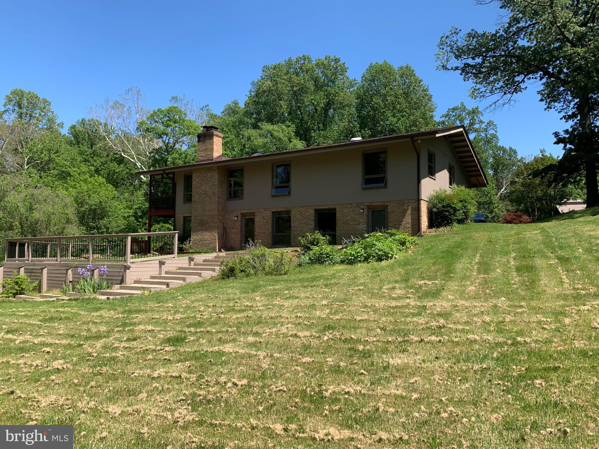 SCIENTISTS CLIFFS - Residential