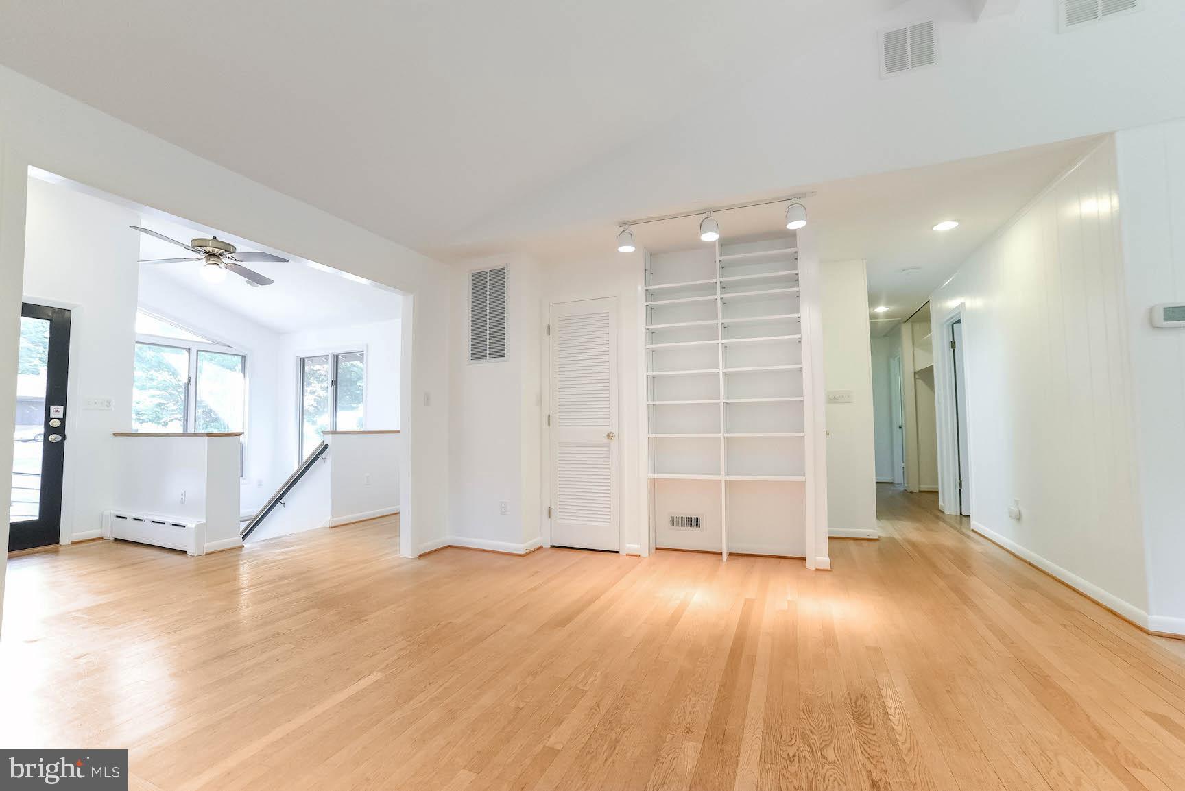 SCIENTISTS CLIFFS - Residential