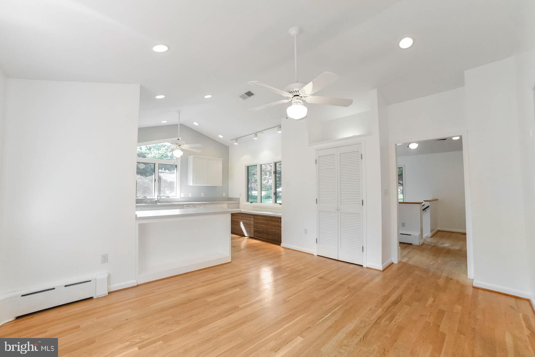 SCIENTISTS CLIFFS - Residential