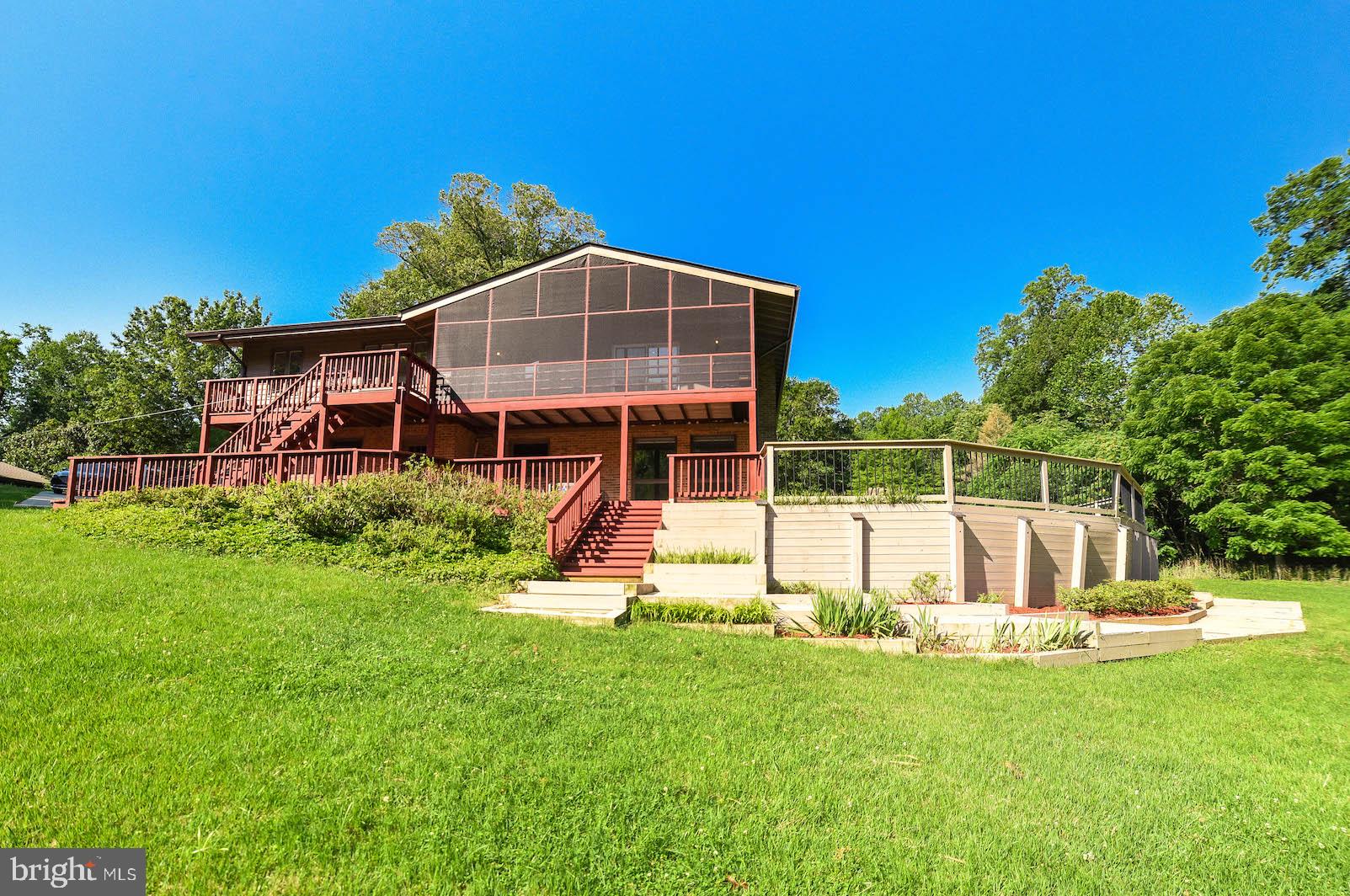 SCIENTISTS CLIFFS - Residential