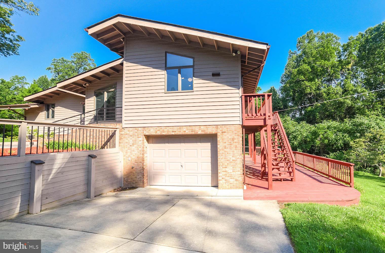 SCIENTISTS CLIFFS - Residential