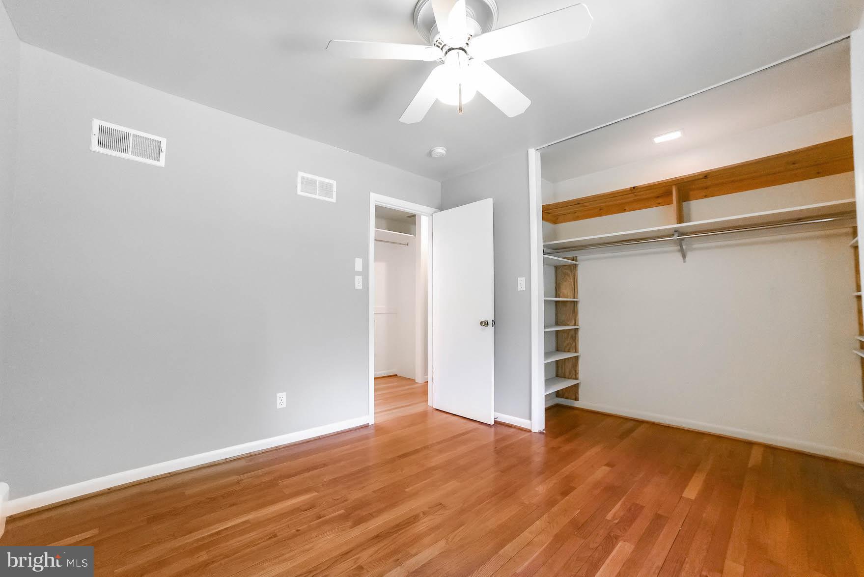 SCIENTISTS CLIFFS - Residential